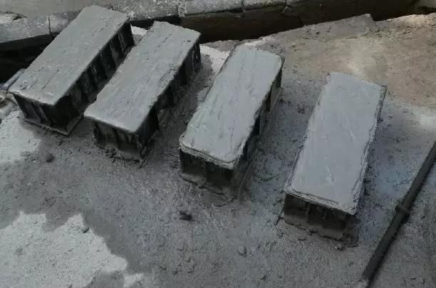 安陽(yáng)消泡劑-河南安陽(yáng)鄭小姐混凝土外加劑消泡劑使用和應(yīng)用案例