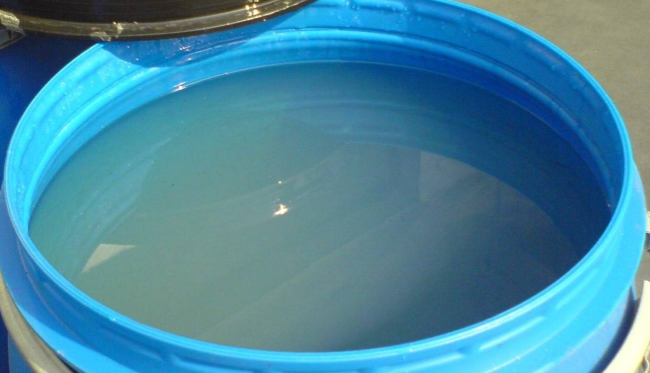 聚乙烯醇膠水出現(xiàn)泡沫，起泡原因有哪些？